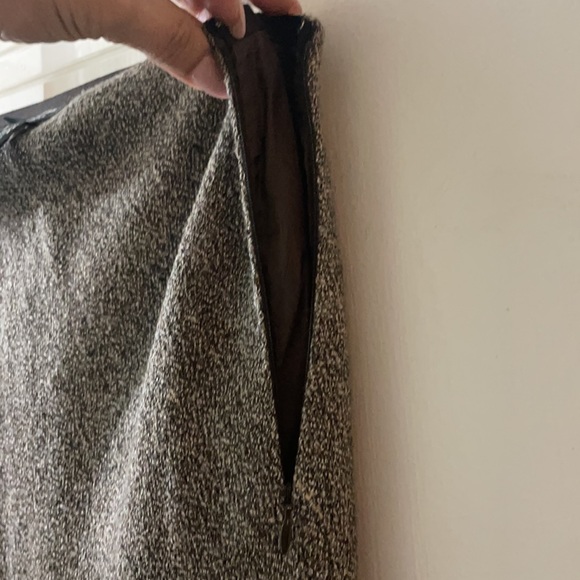 Express stretch brown speckled fluted hem midi skirt Size 7/8 - Picture 7 of 9